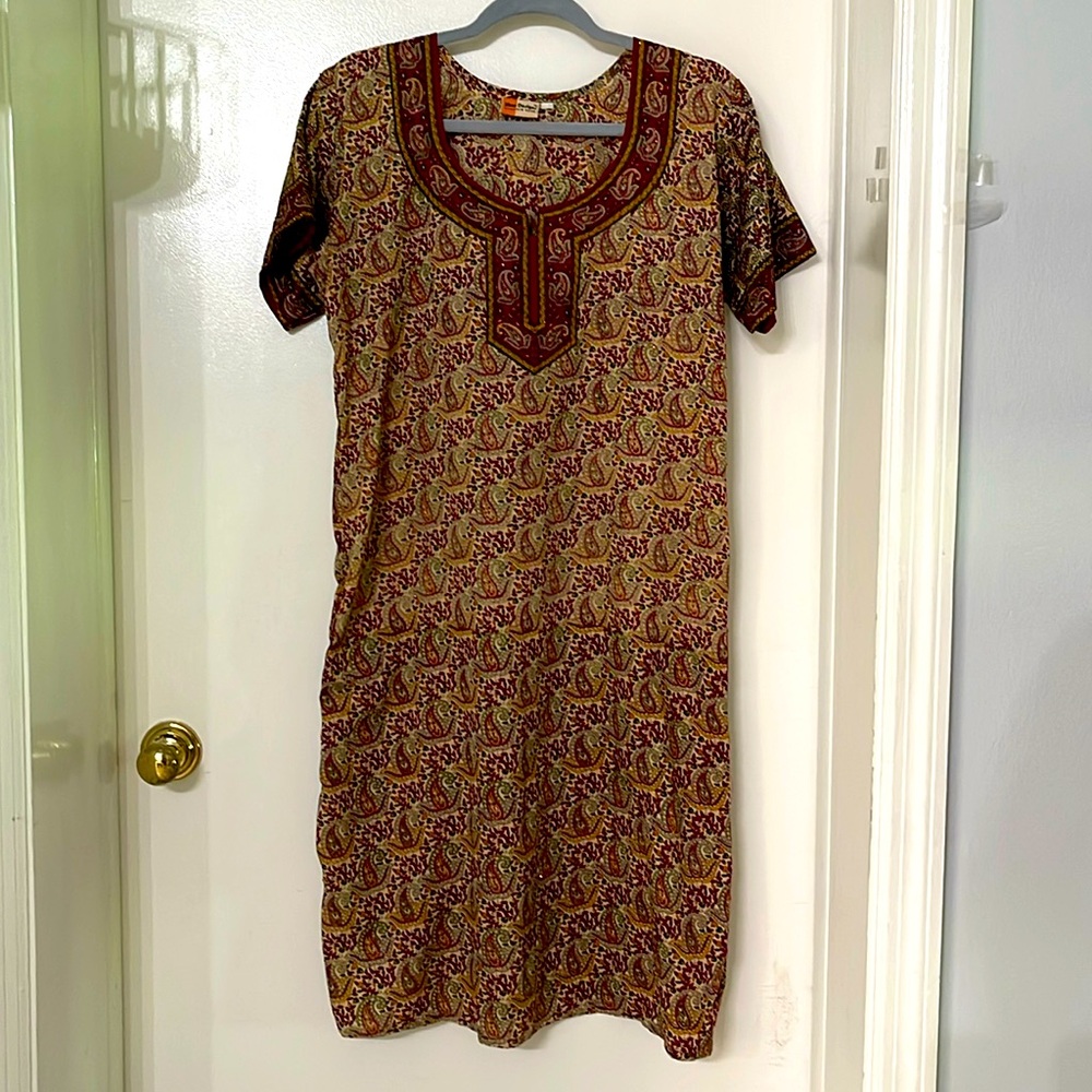 LIBAS DESIGNS TUNIC DRESS JEWELS RHINESTONES MAROON GOLD WOMENS SMALL-MEDIUM